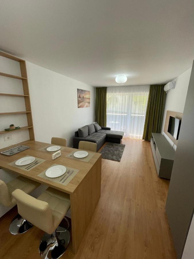 Silence Apartment 2 Oradea Eksteriør billede